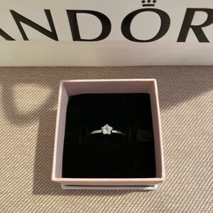 Pandora Celestial Sparkling Star Solitaire Ring